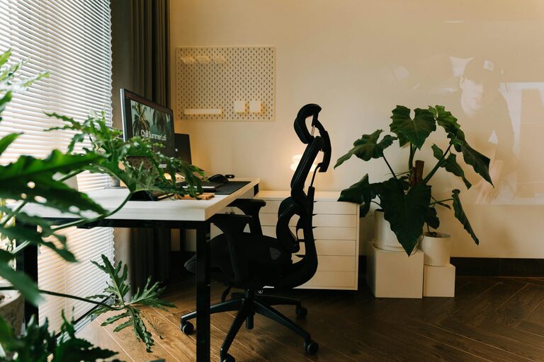 How to Create a Cosy and Inviting Home Office Space