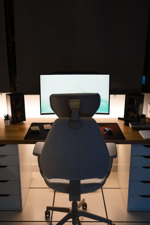 Tips for Creating a Relaxing and Productive Home Office Environment