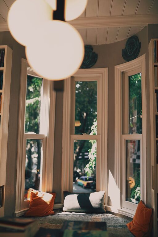 Tips for Creating a Cosy and Inviting Reading Nook in Your Home